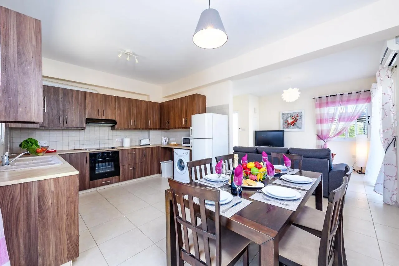 Sunset Villa פרוטאראס קפריסין